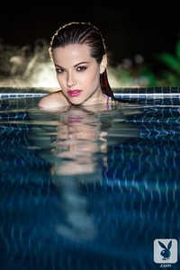 Hot girl Elizabeth Marxs in the pool