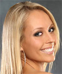 18yo Caitlin arrives at the Chicago Playboy Casting Calls