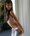 Tere shows off her Cameltoe Panties