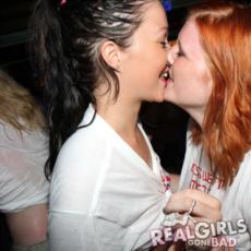 Real Girls Kissing