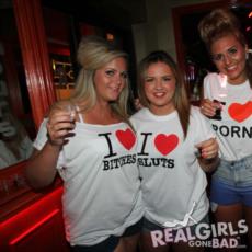 It's a pub-crawl, girls night out