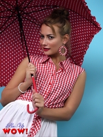 Kelli is the type of girl who goes out with an umbrella which matches her clothes