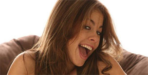 Golden Kari - Pulling her panties down, Non Nude just about