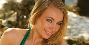 Hayley Maria - Snow Queen, NN & Sexy