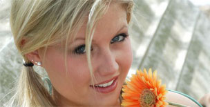 Tight Bikini Girl Jessica