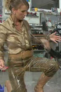 VIDEO: Non Nude Food Fight