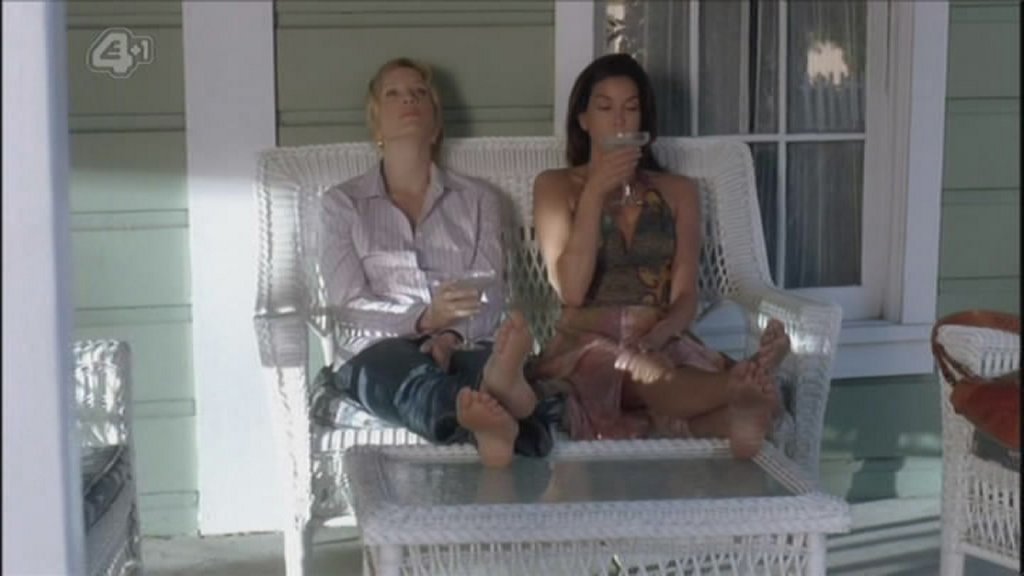 teri_hatcher_panties1 Teri Hatcher from Desperate Housewives sitting down