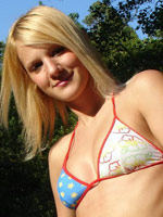 lizzy_cute_bikini Lizzy in a Cute Bikini