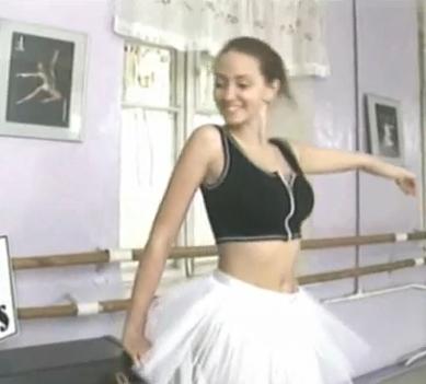 Laughing Ballet Dancer - Funny Prank