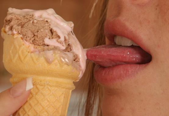 Ok, the camera's ready now, lets zoom right in, Oh My!!