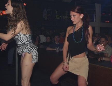 wild_party_girls8 Classy Short Skirt Girl