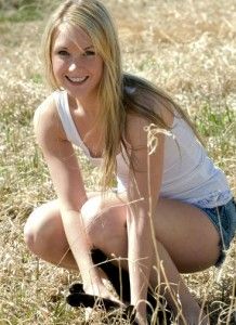 met_art_1 Classy Blonde in Blue Denim Shorts