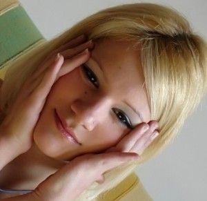 lovely_lizzy_skirt_2 Pretty Non Nude Girl Lizzy