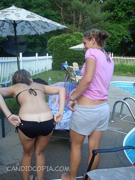 Bikini Party Girls