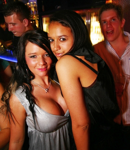 clubbing_cleavage_2 Cleavage in the Club
