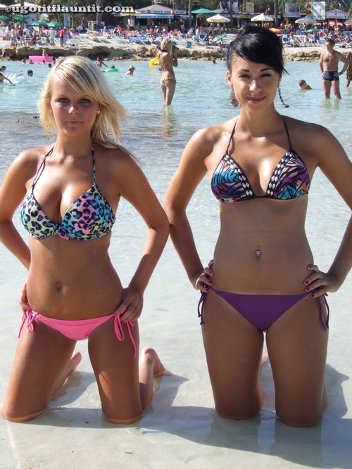 Two Bikini Girls Pose for UGotItFlauntIt