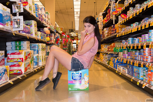 Alyson Grey goes Shopping with Zishy