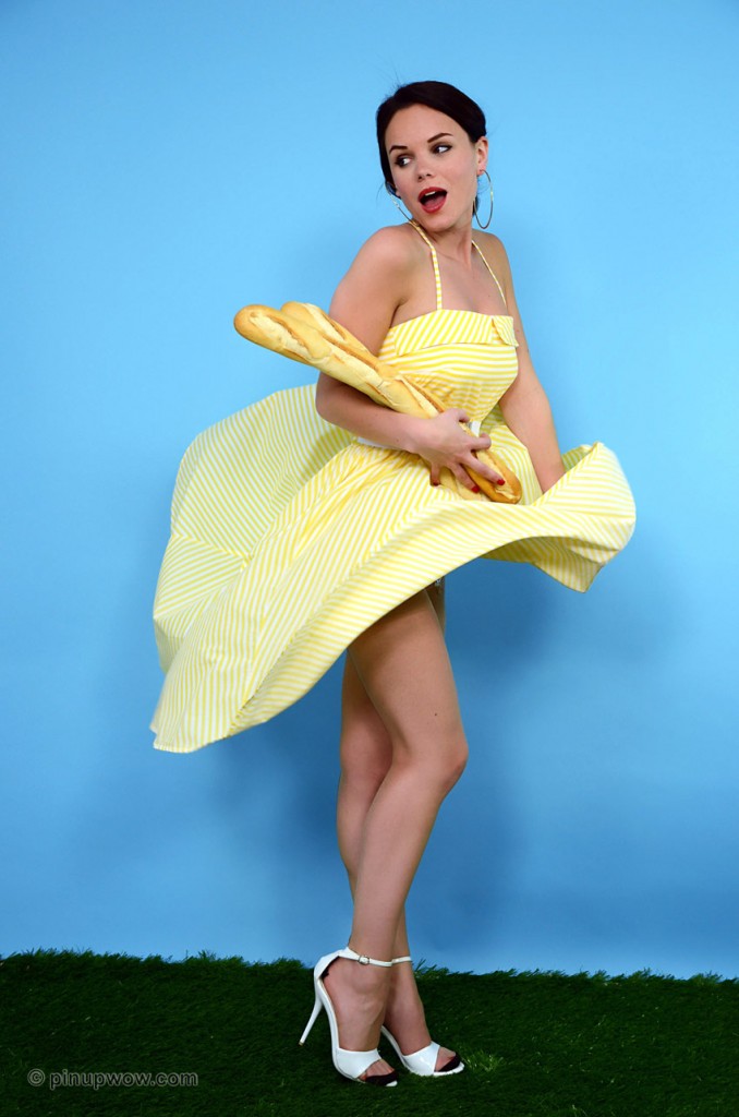 Mia Flyskirt on Pinup WOW - Gallery