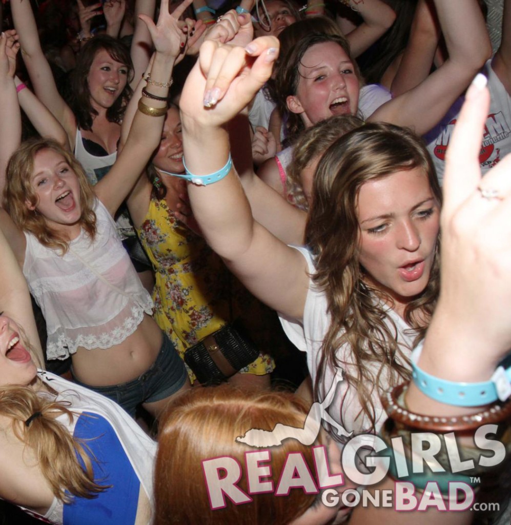 Drunk UK Party Girls