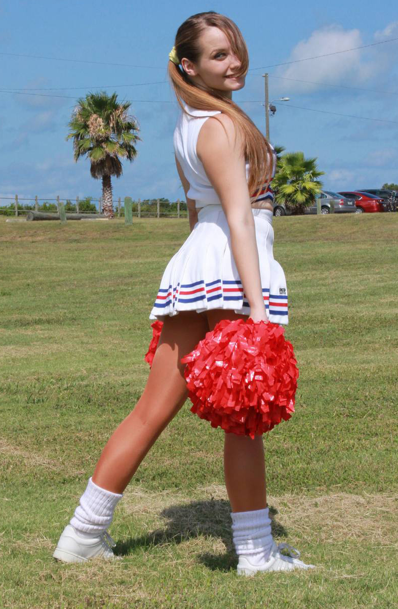 Cheerleader Upskirt picture