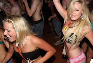 Real Girls Gone Bad - Drunk Party Girls