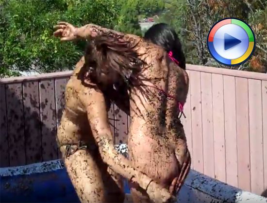 Bikini girls wrestling in a pool, one gets pantsed (bikini bottoms down)