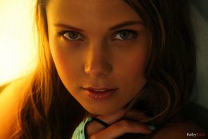 A close up of Bailey Knox's pretty face