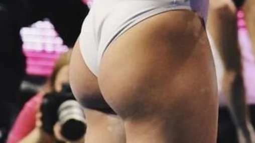 Gymnast wedgie closeup